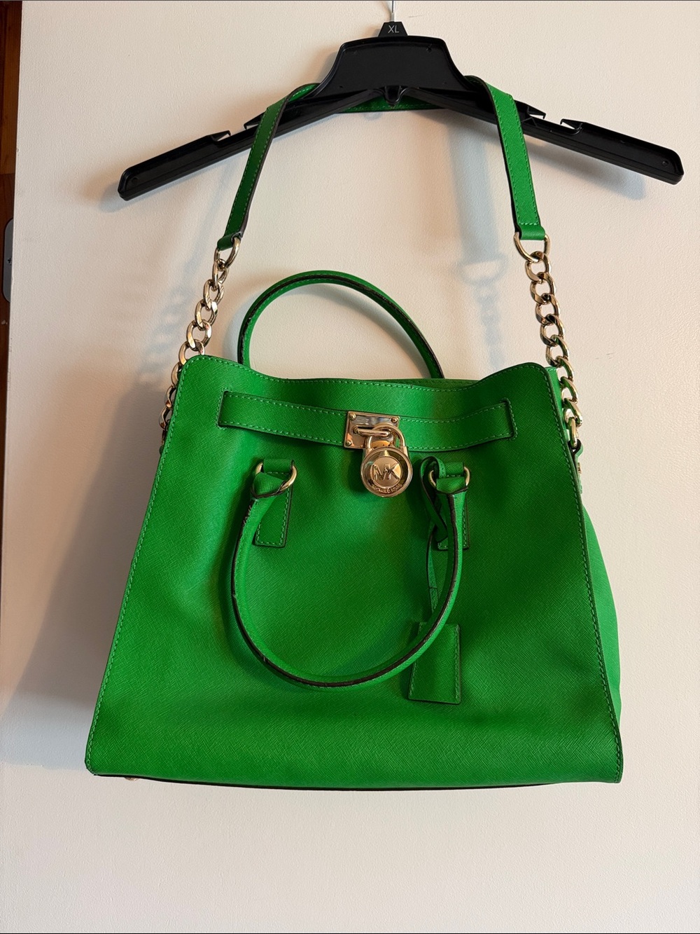 Michael Kors Bright Green Leather Shoulder Tote with Gold Hardware w/ wallet